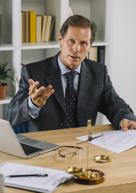 best divorce advocate in saket 